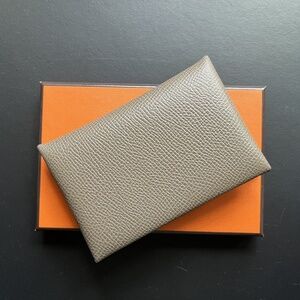 Hermes Calvi card holder / Etoupe